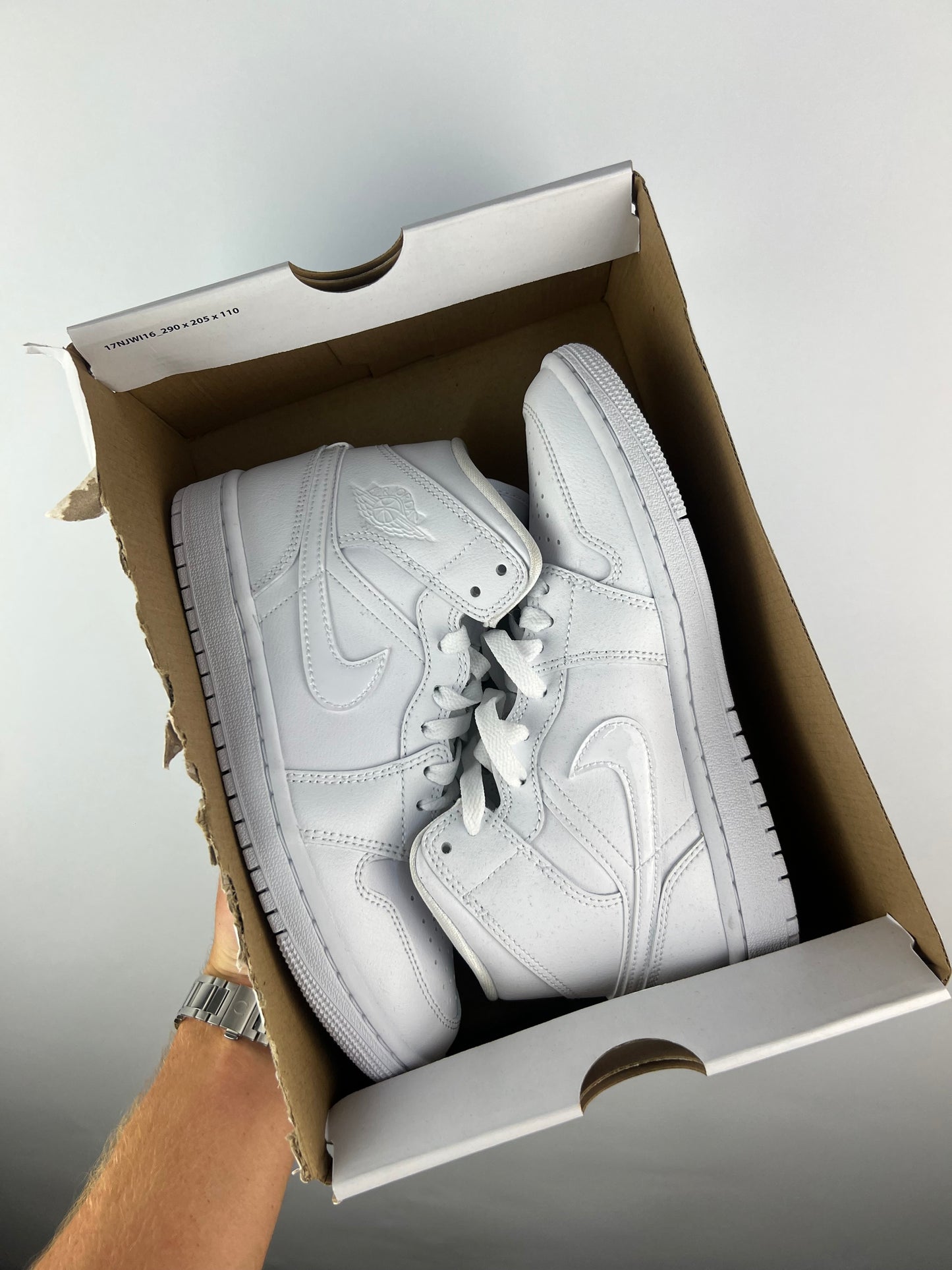 WMNS Air Jordan 1 Mid Triple White