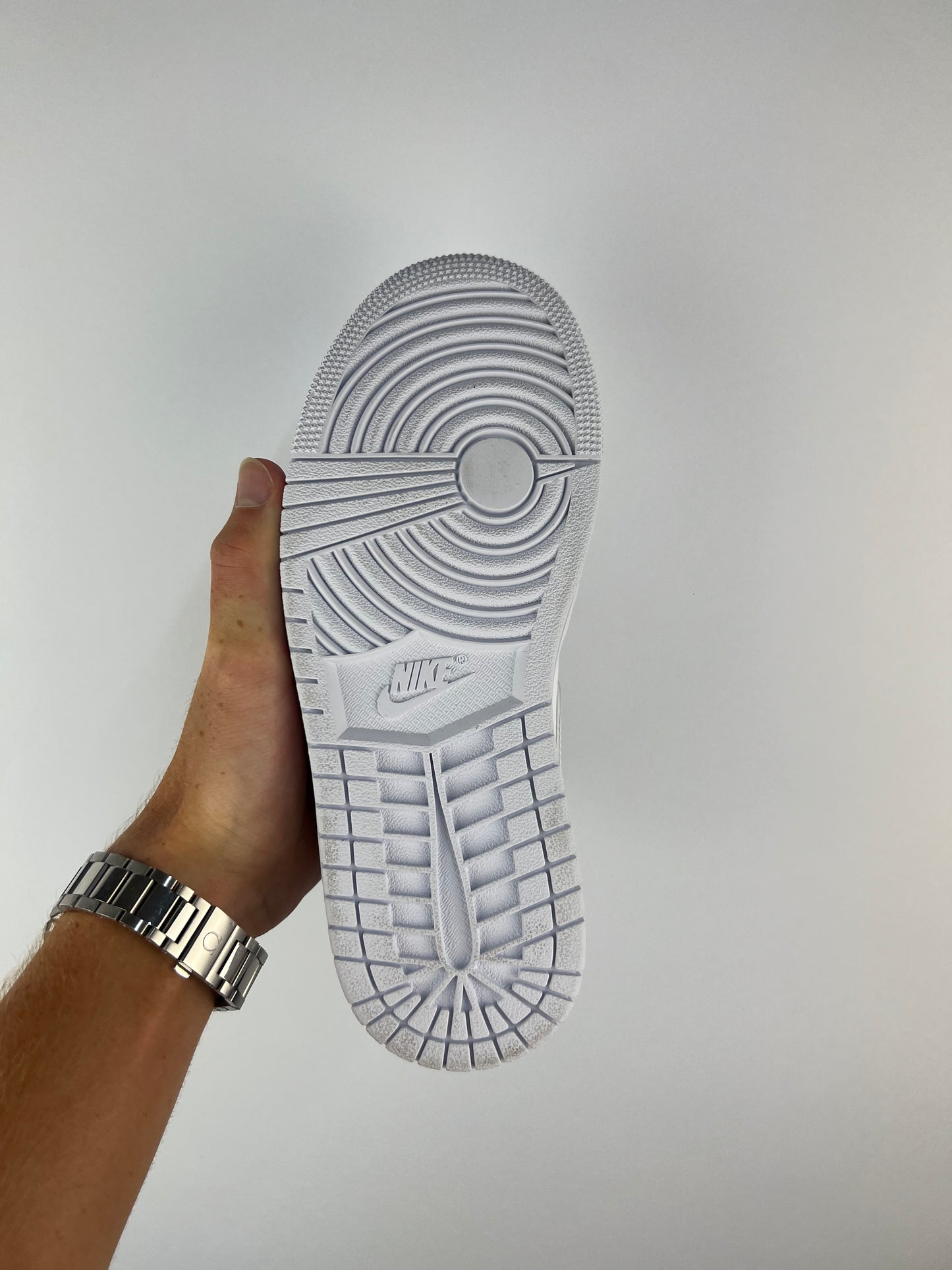 WMNS Air Jordan 1 Mid Triple White