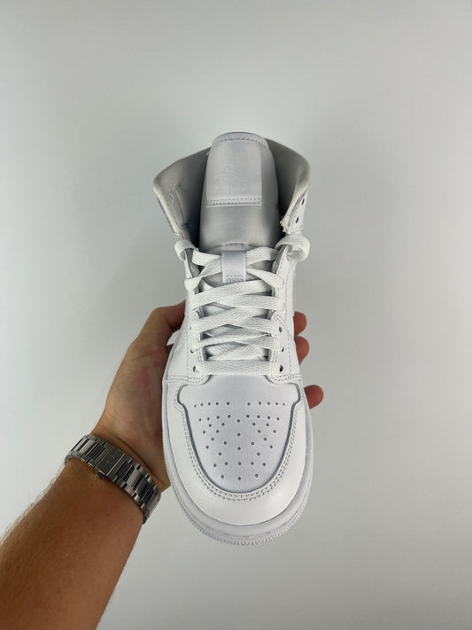 WMNS Air Jordan 1 Mid Triple White