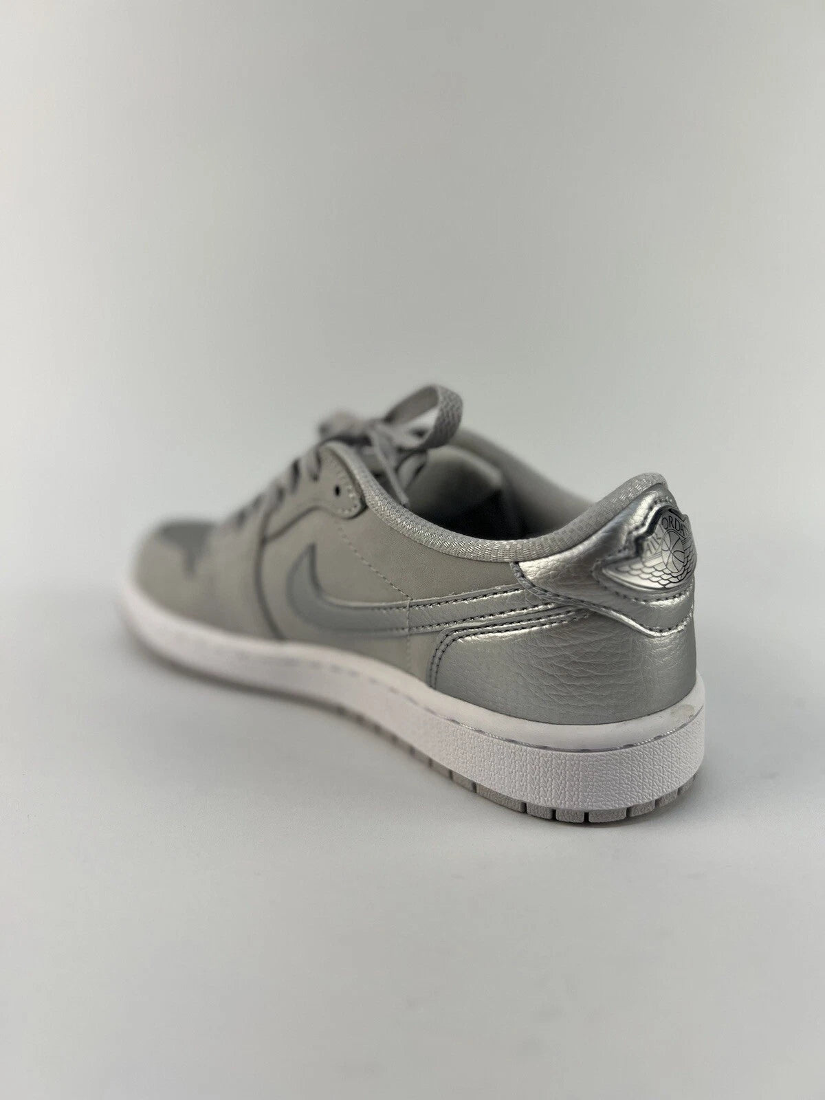 Nike Air Jordan 1 Low Retro OG Metallic Silver Mens