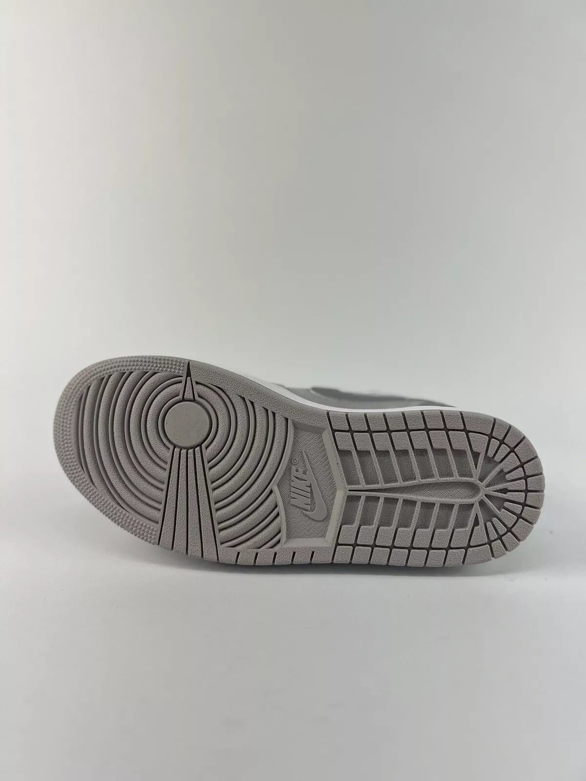 Nike Air Jordan 1 Low Retro OG Metallic Silver Mens