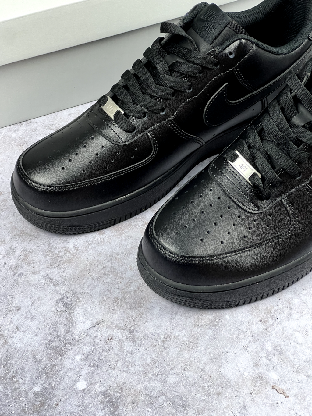 Multiple Sizes - Nike Air Force 1 '07 Low Triple Black | 24HR SHIP | SAME DAY