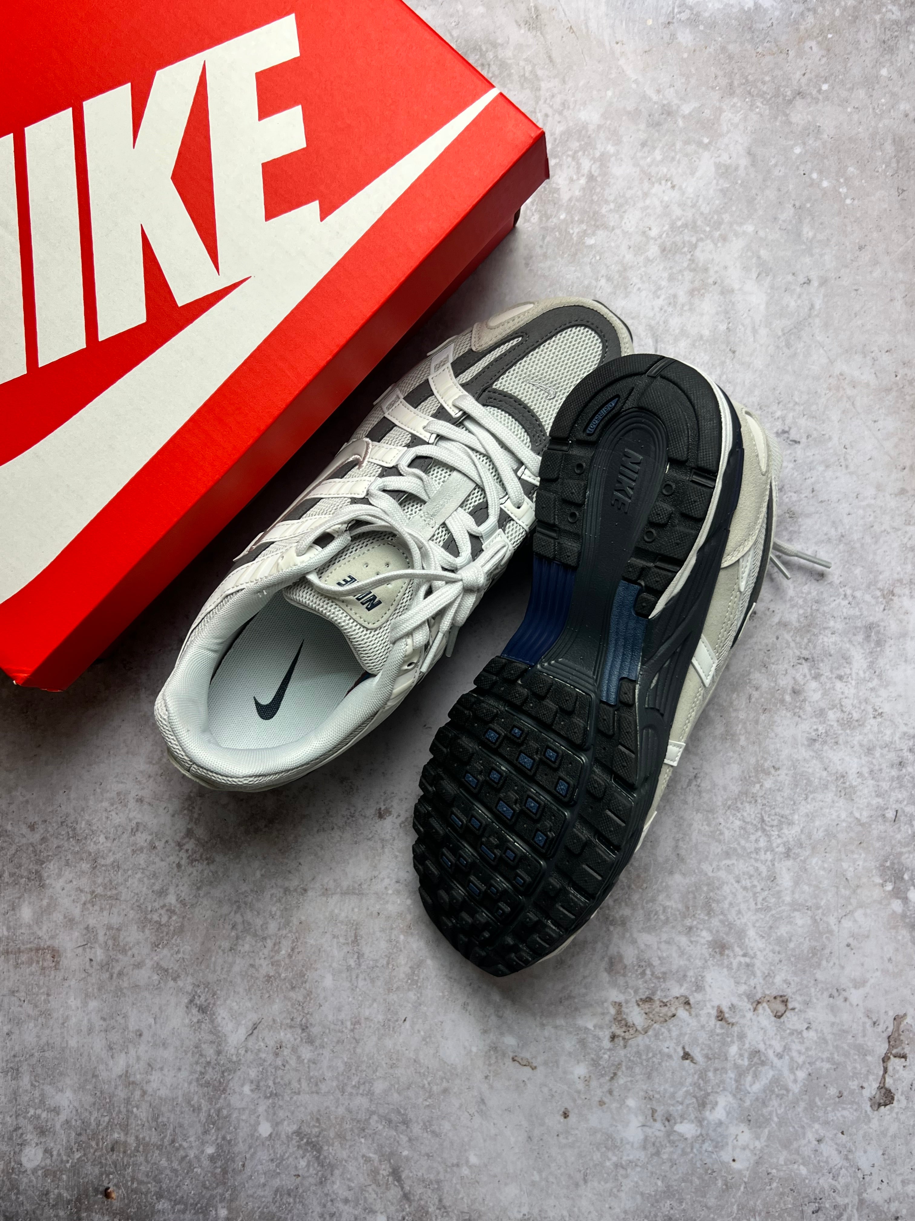 Nike P-6000 Photon Dust/Anthracite/Summit White/Light Smoke Grey