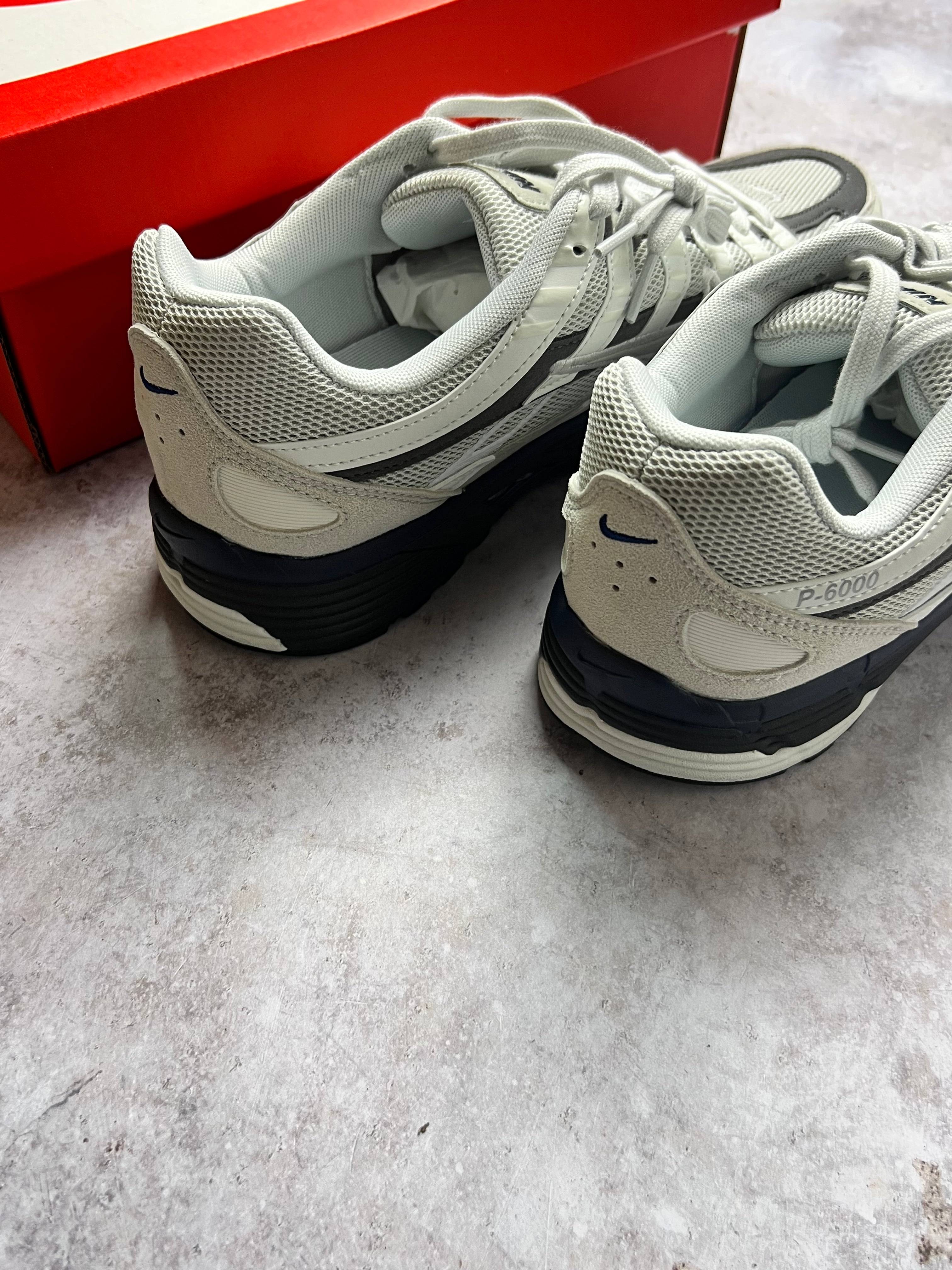 Nike P-6000 Photon Dust/Anthracite/Summit White/Light Smoke Grey